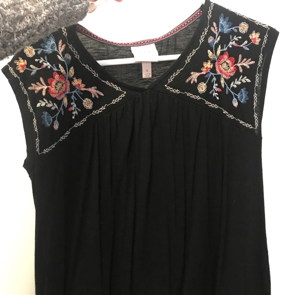floural embroidered tank